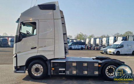 Volvo FH 13.500 Globetrotter XL 4×2 – Low deck – I Sav -39.900€ net( factura externa)