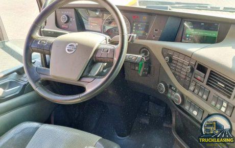 Volvo FH 13.500 Globetrotter XL 4×2 – Low deck – I Sav -39.900€ net( factura externa)