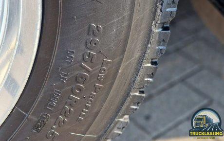 Volvo FH 13.500 Globetrotter XL 4×2 – Low deck – I Sav -39.900€ net( factura externa)